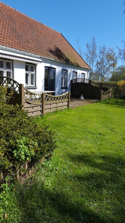 Cosy Farmhouse Single Bedroom Stege Exterior photo